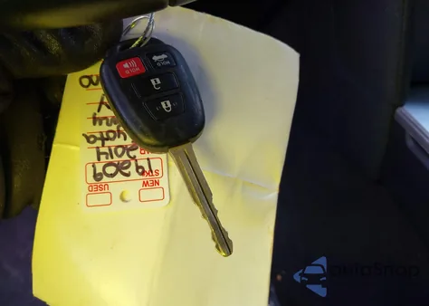 2014 Toyota Camry Se z USA, uszkodzony, nr VIN 4T1BF1FK9EU821759